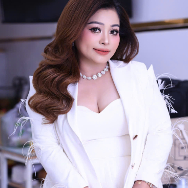 Trang điểm theo yêu cầu