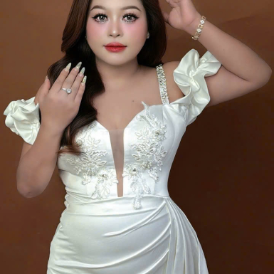 Trang điểm thảm đỏ